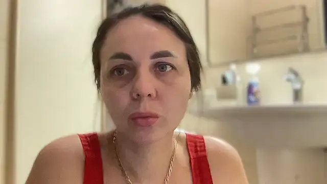 Snapshot of Darsy_Rox chatting on February 28, 2026, 9:43 am Darsy Rox online show from February 28, 2026, 9:43 am