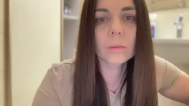 Snapshot of Darsy_Rox chatting on March 29, 2026, 10:37 am Darsy Rox online show from March 29, 2026, 10:37 am