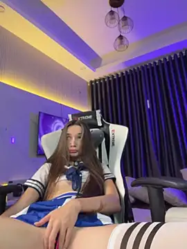 AnnyShore online show from May 15, 2026, 11:01 pm