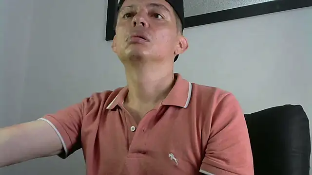 Snapshot of Thommas8a chatting on March 2, 2026, 4:36 am Thommas8a online show from March 2, 2026, 4:36 am