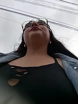 Yulska online show from April 17, 2026, 8:56 pm