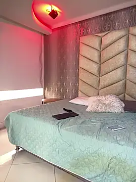 Mily Angel online show from February 20, 2026, 7:25 pm