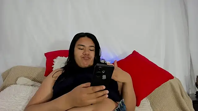 Snapshot of lumi_bellx chatting on February 19, 2026, 2:40 am lumi bellx online show from February 19, 2026, 2:40 am