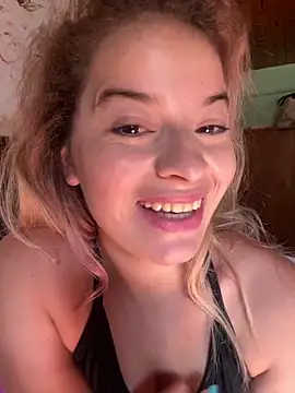 AriBeautiful online show from March 4, 2026, 2:34 pm