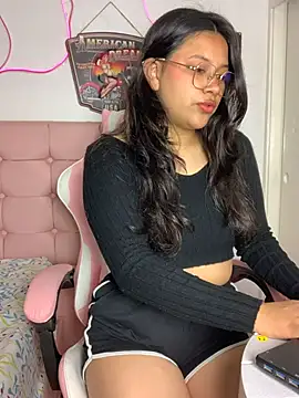 LilithRose  online show from February 24, 2026, 1:42 pm