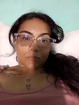 Snapshot of Mel152420 chatting on February 17, 2026, 12:40 am Mel152420 online show from February 17, 2026, 12:40 am