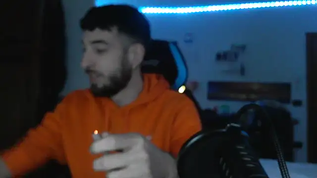 Snapshot of maestroboris95 chatting on February 14, 2026, 2:58 pm maestroboris95 online show from February 14, 2026, 2:58 pm