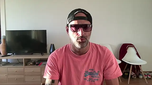 Snapshot of rgani chatting on April 3, 2026, 6:17 pm rgani online show from April 3, 2026, 6:17 pm