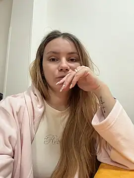 AlessiaandJay online show from April 29, 2026, 5:30 pm