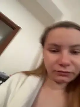 AlessiaandJay online show from May 7, 2026, 8:31 am