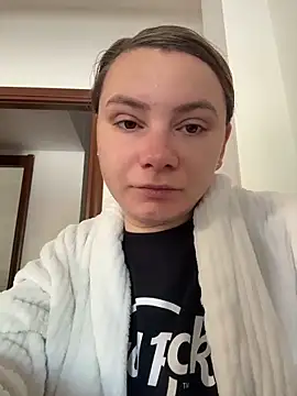 AlessiaandJay online show from May 8, 2026, 8:19 am