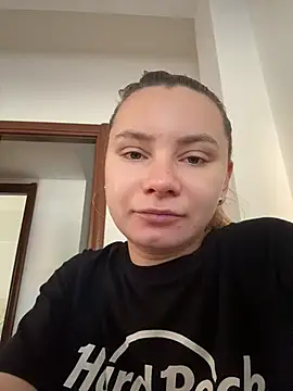AlessiaandJay online show from May 9, 2026, 8:08 am
