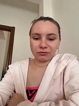 AlessiaandJay online show from May 14, 2026, 7:37 am