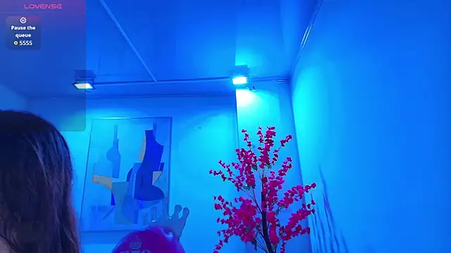 Chloe dolly online show from March 25, 2026, 11:27 am