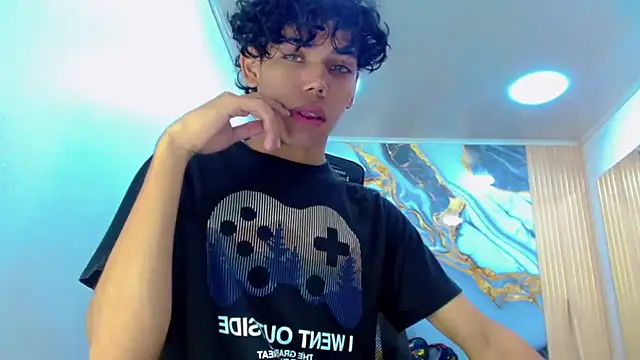 DaviidBuckx  online show from February 19, 2026, 2:18 am