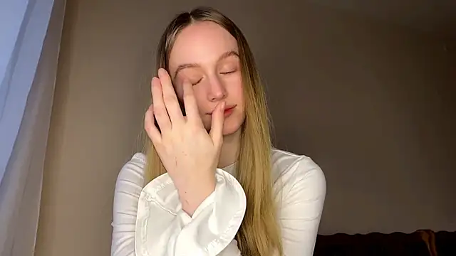 Viktoria Vibes online show from March 2, 2026, 3:19 pm