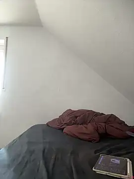 Snapshot of KiaraAmara chatting on February 15, 2026, 11:08 am KiaraAmara online show from February 15, 2026, 11:08 am