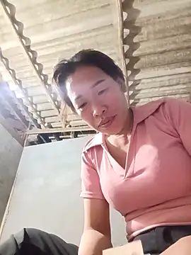 aki xzx online show from February 15, 2026, 11:30 am