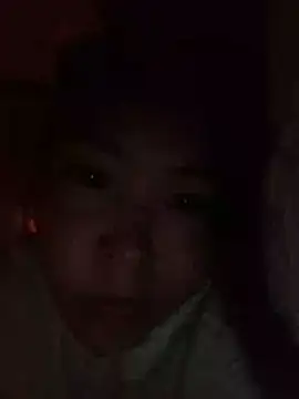 Snapshot of Yiyoongg chatting on June 18, 2026, 11:42 pm Yiyoongg online show from June 18, 2026, 11:42 pm