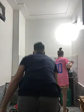 Snapshot of huyenzz chatting on February 26, 2026, 11:31 am huyenzz online show from February 26, 2026, 11:31 am