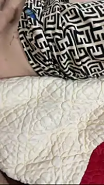 huyenzz online show from March 27, 2026, 4:51 pm