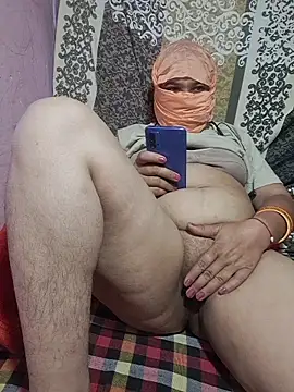 Snapshot of Seductive_pooja chatting on March 20, 2026, 6:02 pm Seductive pooja online show from March 20, 2026, 6:02 pm