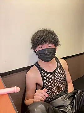 --ha-ru-- online show from March 13, 2026, 11:06 am