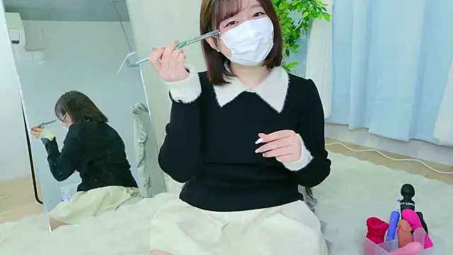 Saki chanF online show from April 7, 2026, 10:15 am