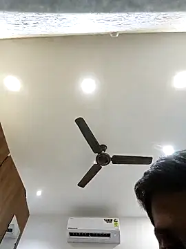 Sam03s online show from April 9, 2026, 8:14 pm