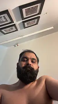 beerboy2222 online show from May 16, 2026, 8:44 am