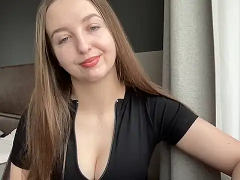 CharlotteXGold online show from March 8, 2026, 8:07 am