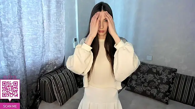 LaneLove1 online show from February 11, 2026, 12:10 pm