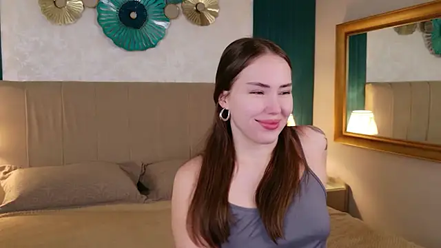 Arielle Vade online show from May 7, 2026, 5:02 am