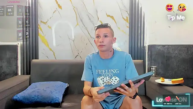 Isaak 26 online show from March 26, 2026, 2:39 am