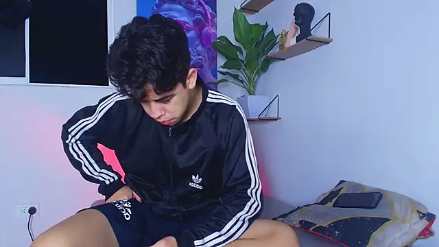 Snapshot of Gael_moon_ chatting on February 26, 2026, 2:43 am Gael moon online show from February 26, 2026, 2:43 am