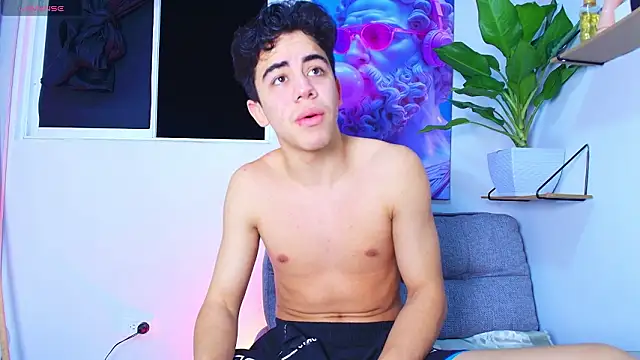 Snapshot of Gael_moon_ chatting on March 1, 2026, 3:08 am Gael moon online show from March 1, 2026, 3:08 am