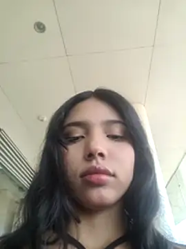 Snapshot of jadelaurent chatting on February 27, 2026, 7:47 pm jadelaurent online show from February 27, 2026, 7:47 pm