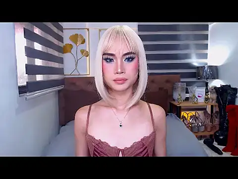 Snapshot of JuicyCockThea chatting on July 2, 2026, 4:07 am JuicyCockThea online show from July 2, 2026, 4:07 am