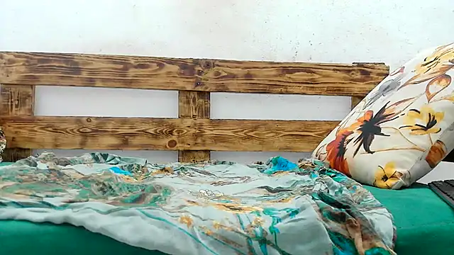 elfaty online show from April 10, 2026, 4:23 pm