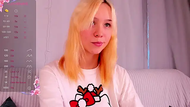 Snapshot of EmilyTrase chatting on February 22, 2026, 1:18 am EmilyTrase online show from February 22, 2026, 1:18 am