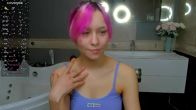 EmilyTrase online show from March 27, 2026, 1:33 am