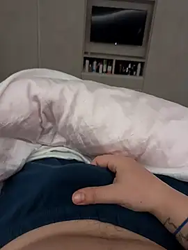 Snapshot of andrepix995 chatting on February 27, 2026, 5:18 am andrepix995 online show from February 27, 2026, 5:18 am