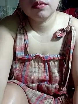 Snapshot of yun_2006 chatting on April 8, 2026, 12:43 am yun 2006 online show from April 8, 2026, 12:43 am