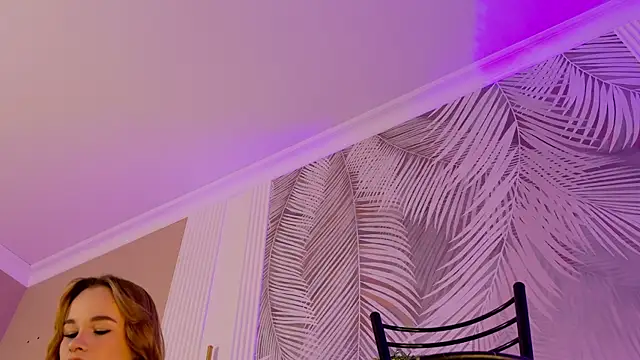 Abigail Forland online show from April 3, 2026, 5:27 am