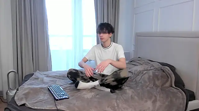 Snapshot of Ur_NextDoor_Boy chatting on March 2, 2026, 6:36 am Ur NextDoor Boy online show from March 2, 2026, 6:36 am