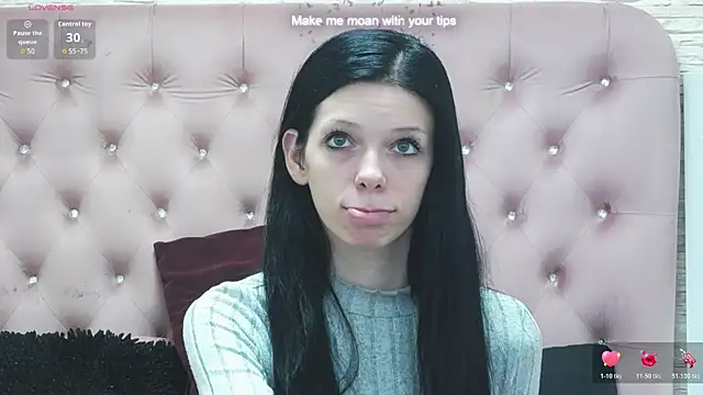 PeachyElla26 online show from March 3, 2026, 1:28 pm