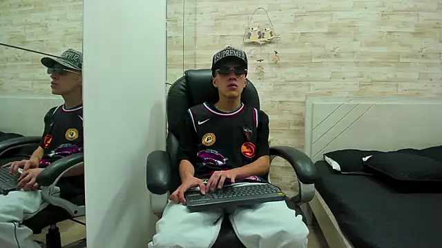 Jordi Cooper online show from February 25, 2026, 7:45 pm