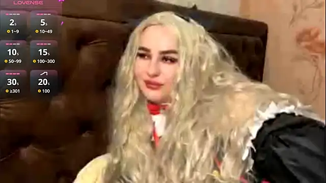 charmybae online show from March 3, 2026, 3:40 pm