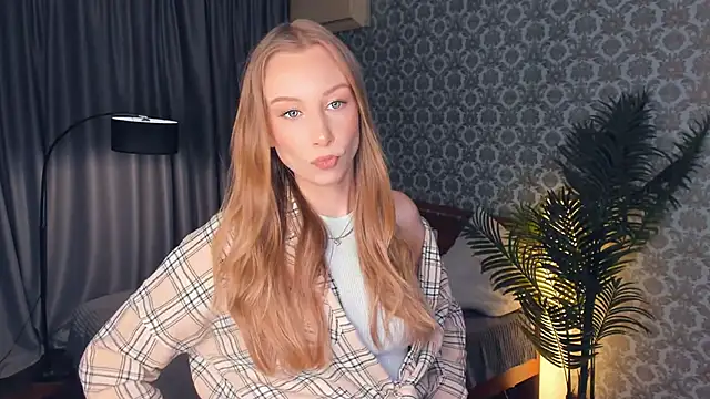 CarmenLipkin online show from February 28, 2026, 3:02 pm