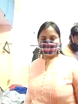 Newmomsexy online show from February 21, 2026, 5:47 pm